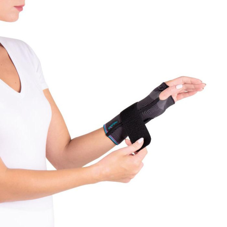 Бандаж компрессионный на лучезапястный сустав со съемной стяжкой (левый) Т-8381С(L) Evolution  Silver